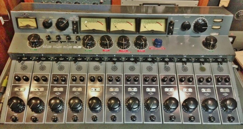 Universal Audio 610 Console